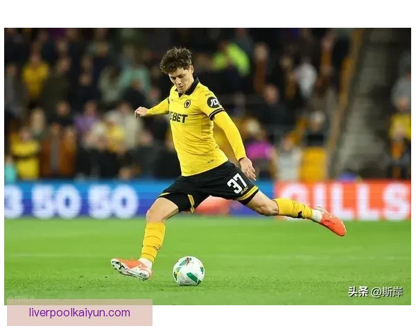 英超本·怀特状态回暖，表现持续提升备受关注